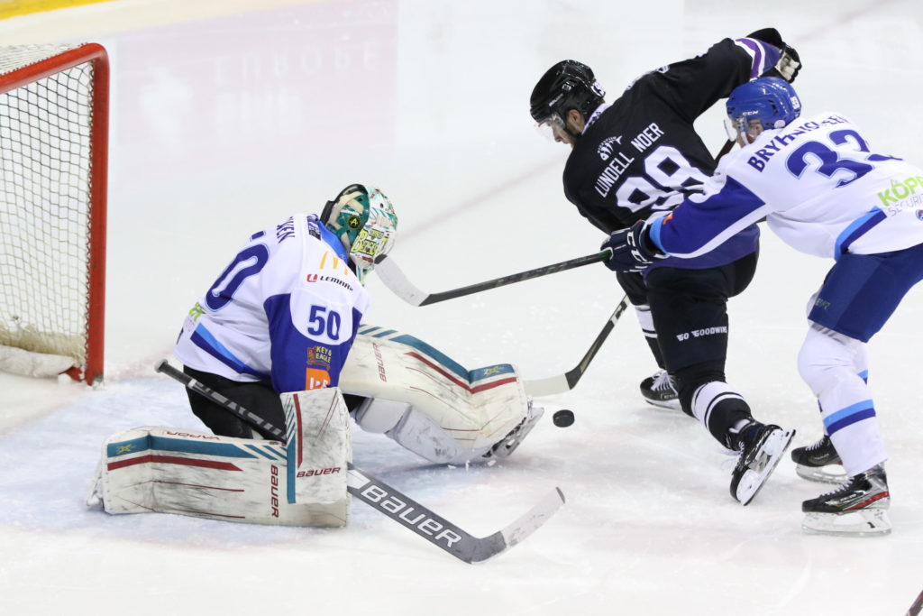 Lundell Noer scores for Storm photo by Mark Ferriss All Sports Photography